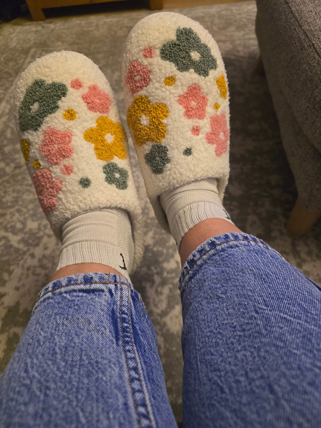 Customer photo review of Livia Flower Slippers