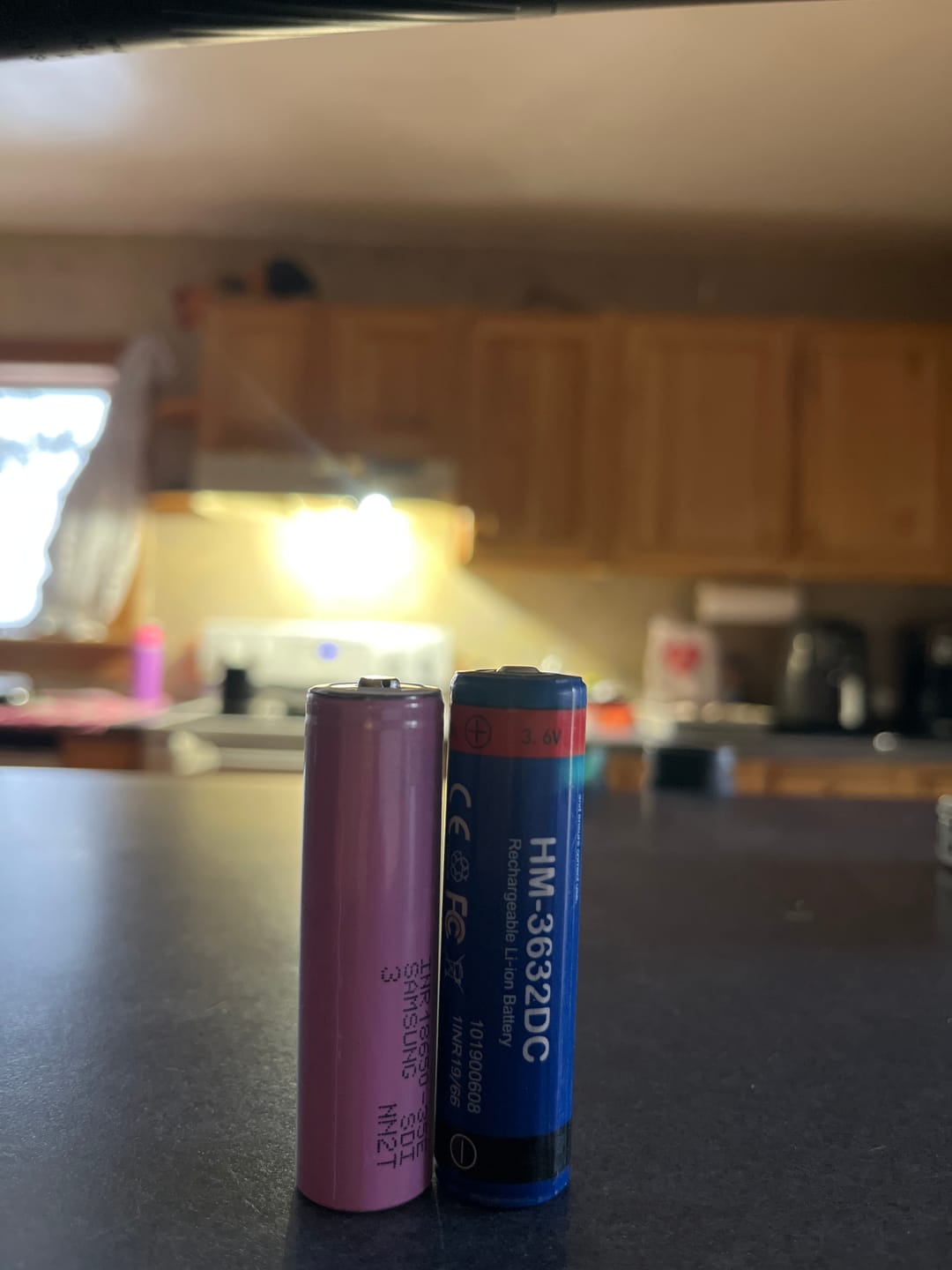 Customer photo review of Samsung 35E 18650 3500mAh 8A Battery - Button Top