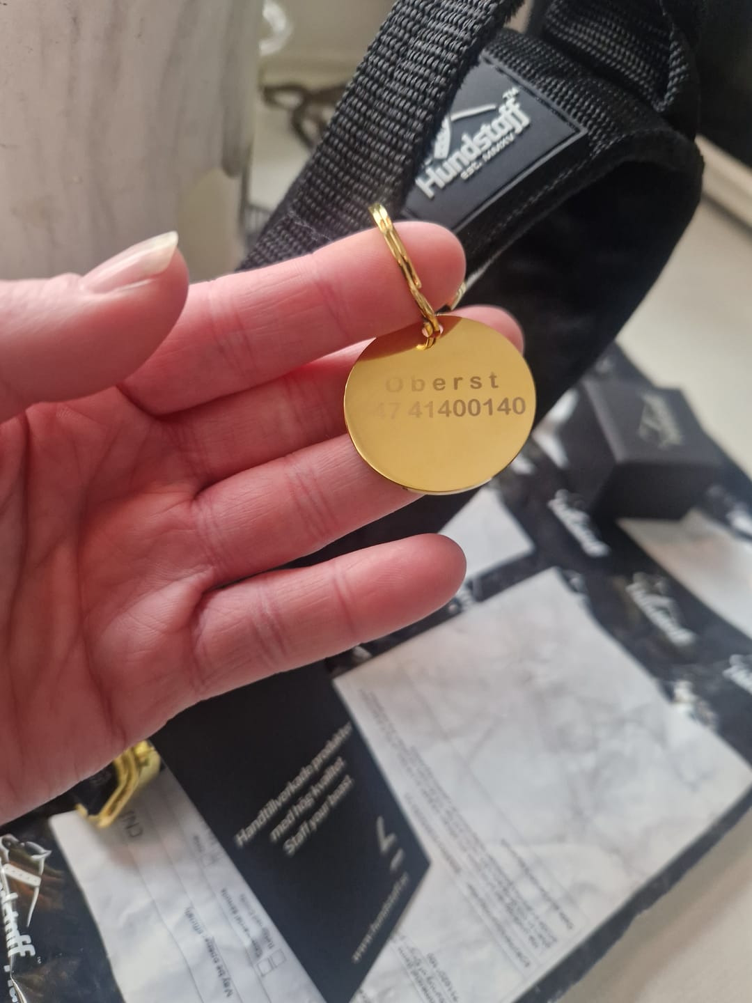 Customer photo review of Namnbricka hund - ID tags