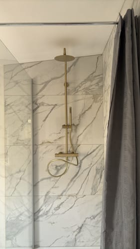 Customer photo review of Colonne de Douche Thermostatique Or Brossé