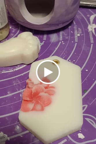 Customer video review of Fragancia ÁMBAR & SANDALWOOD