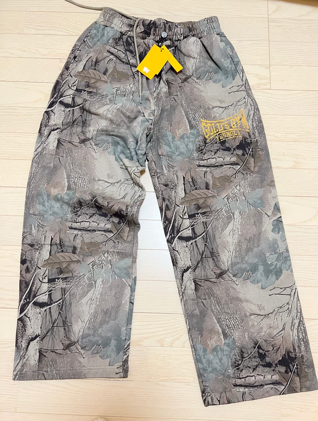 Customer photo review of 2052 - Gold's Iron Legacy Heritage Sweats