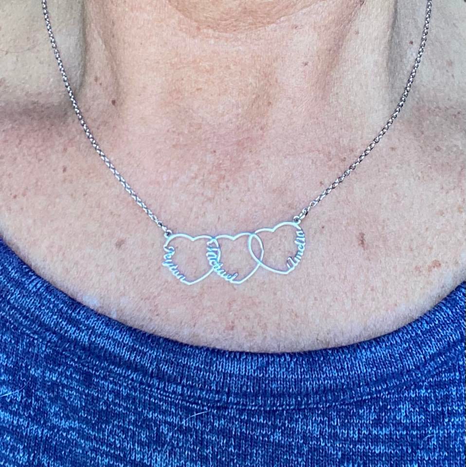 Customer photo review of Gepersonaliseerde hart naamketting