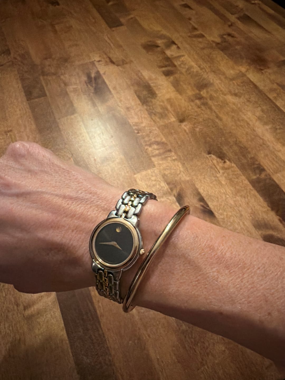Customer photo review of Classic Oval Bangle