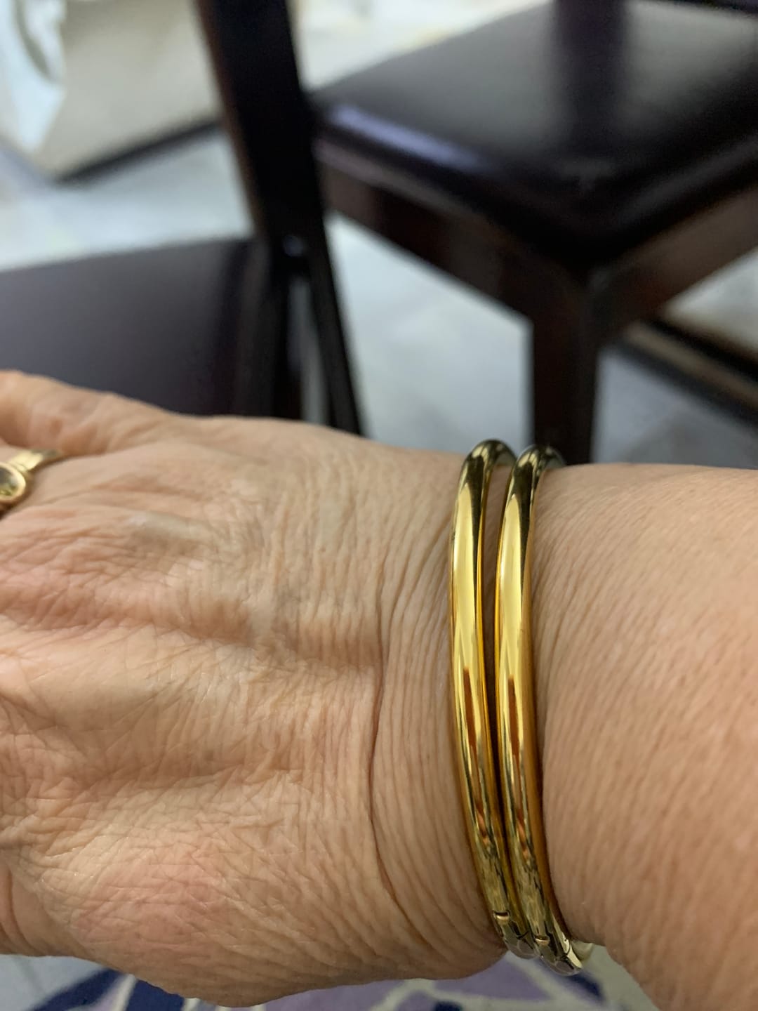 Customer photo review of Classic Gold Bangle Bracelet