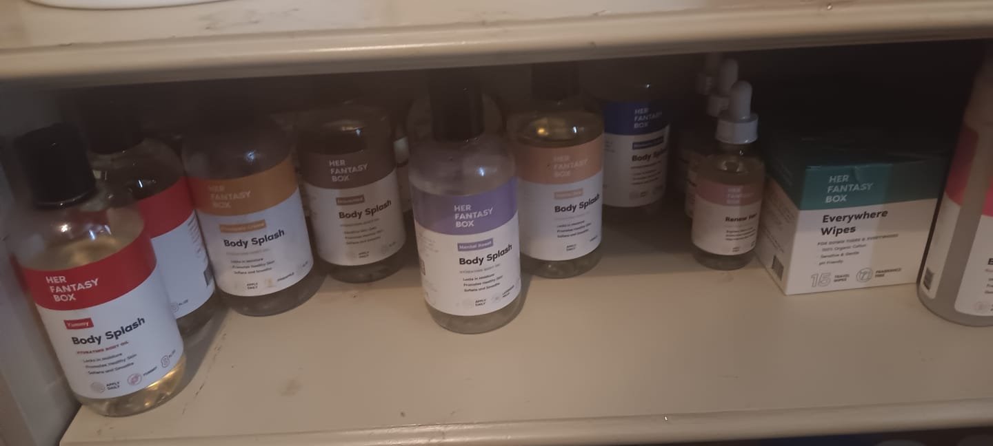 Customer photo review of Body Splash - Skin Smoothing Body Oil (Mental Reset – Lavender & Vanilla CALMING SPA SCENT)