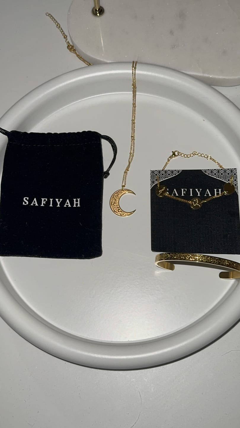 Customer photo review of Ayatul Kursi Armband