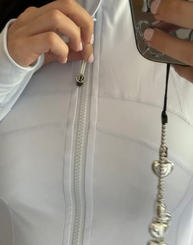 Customer photo review of Lululemon Define