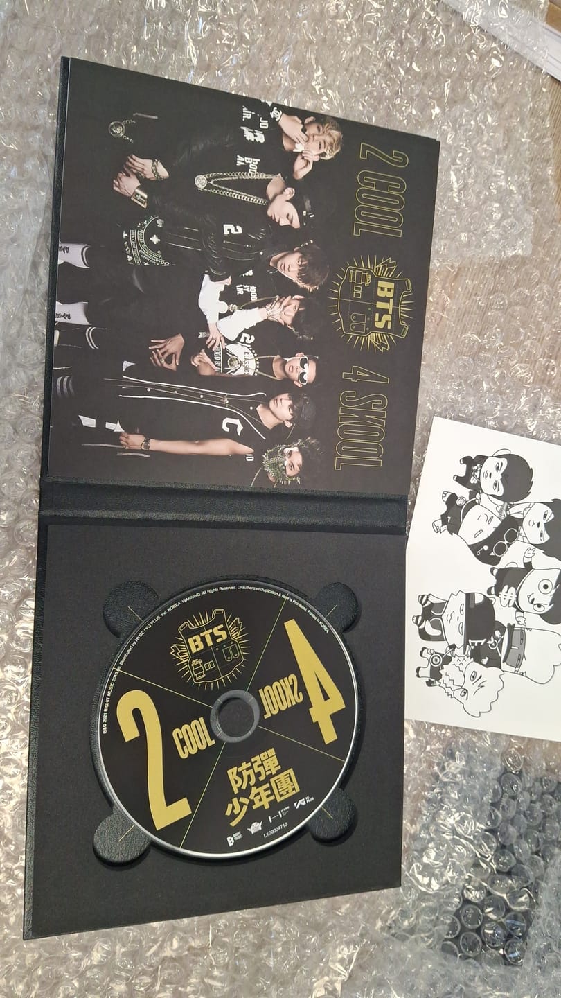 Customer photo review of BTS - 1ST SINGLE ALBUM 2 COOL 4 SKOOL
