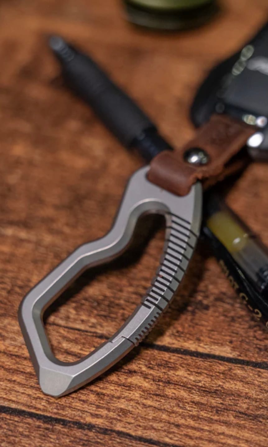 Customer photo review of 80Eighty®  Titanium Carabiner Keychain