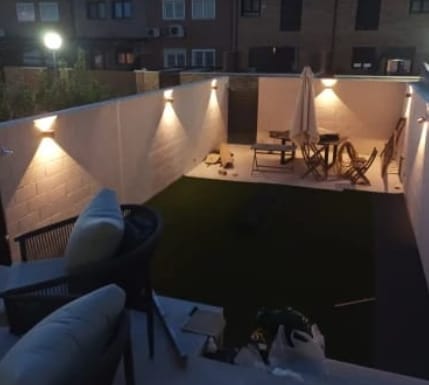 Kundeanmeldelse med foto af LumiCube