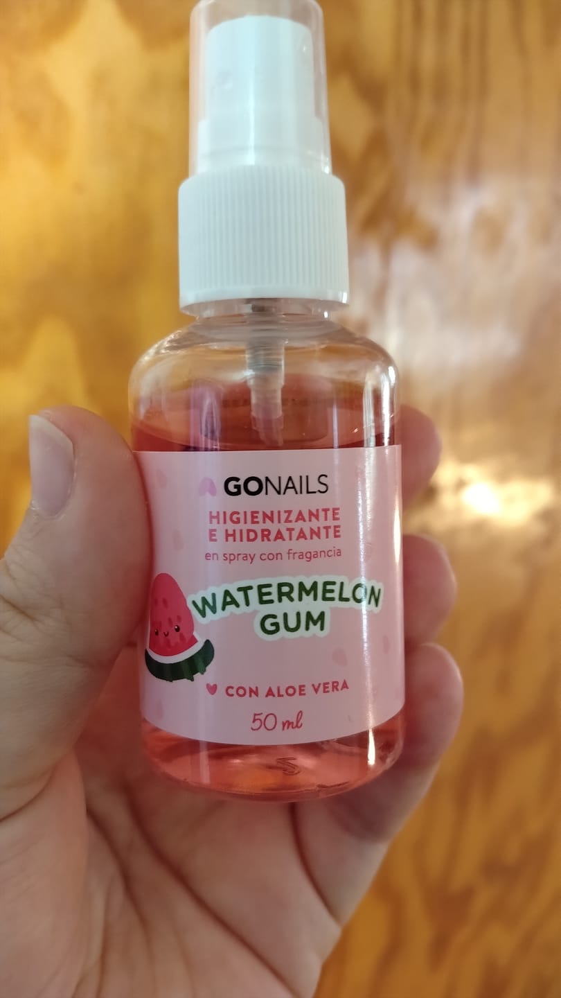 Customer photo review of Higienizante e Hidratante de Manos y Pies - Chicle de Sandía