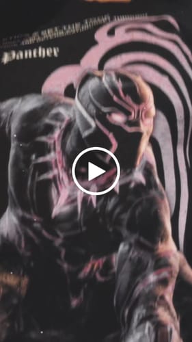 Customer video review of [Limited Edition] 'MRVL: King of Wakanda' Heavyweight T-Shirt
