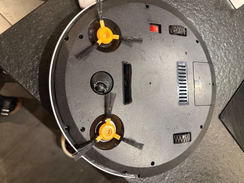 Customer photo review of HOME BUDDY –  3 in 1 Saugroboter mit Wischfunktion