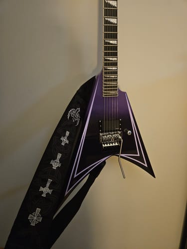 Customer photo review of [NEW] ZERO-G Pro: Guitar & Bass Strap