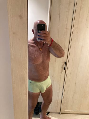 Customer photo review of Men's Threaded Fabric U-Raised Low Rise Trunks