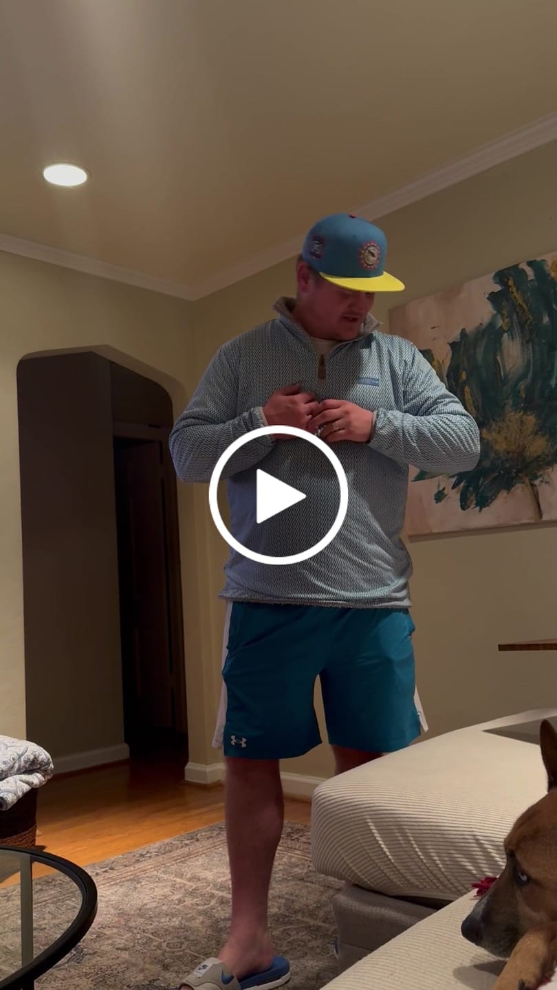 Customer video review of Reversible Sherpa 1/4 Zip