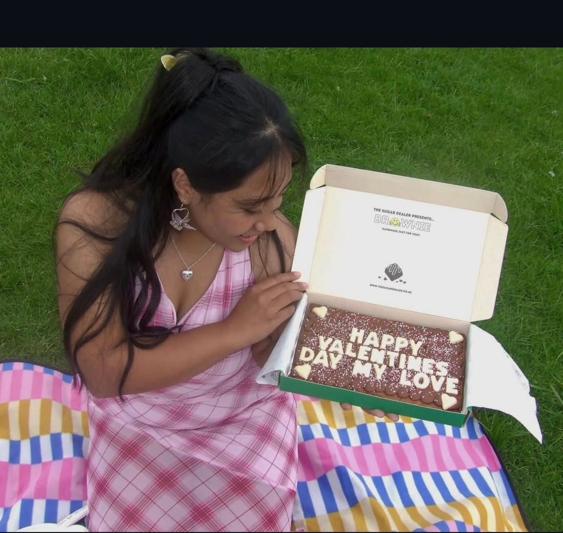 Customer photo review of Mega custom message heart brownie