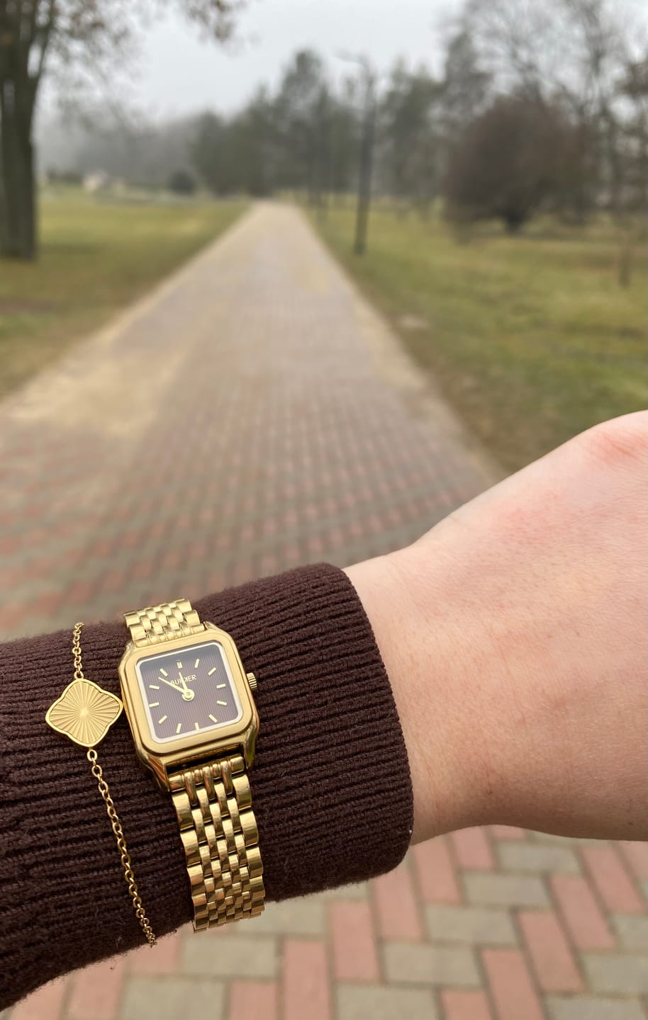 Customer photo review of Flora Gold Bracelet