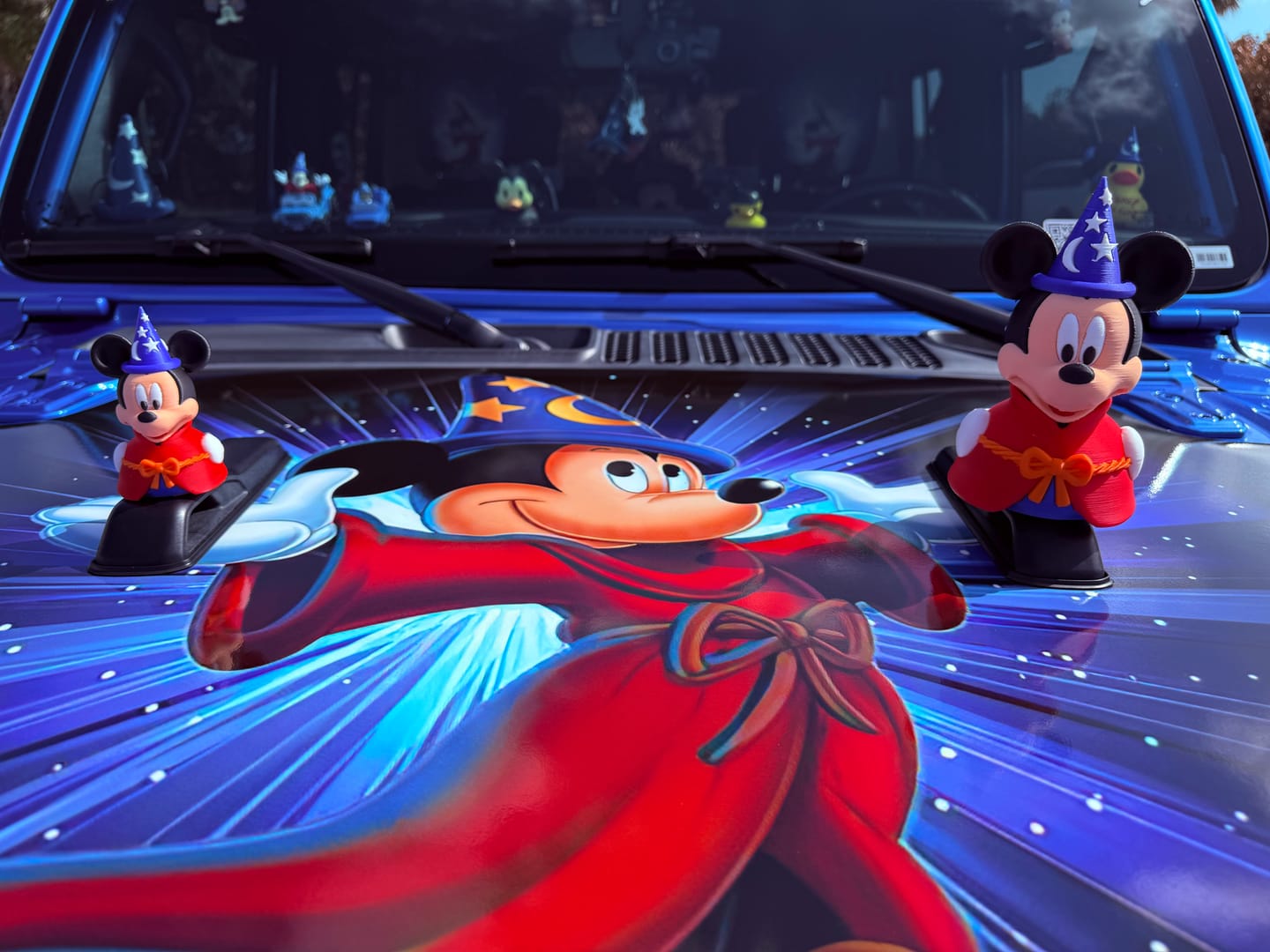 Customer photo review of Sorcerer Mickey Duck – A Little Magic Goes a Long Way