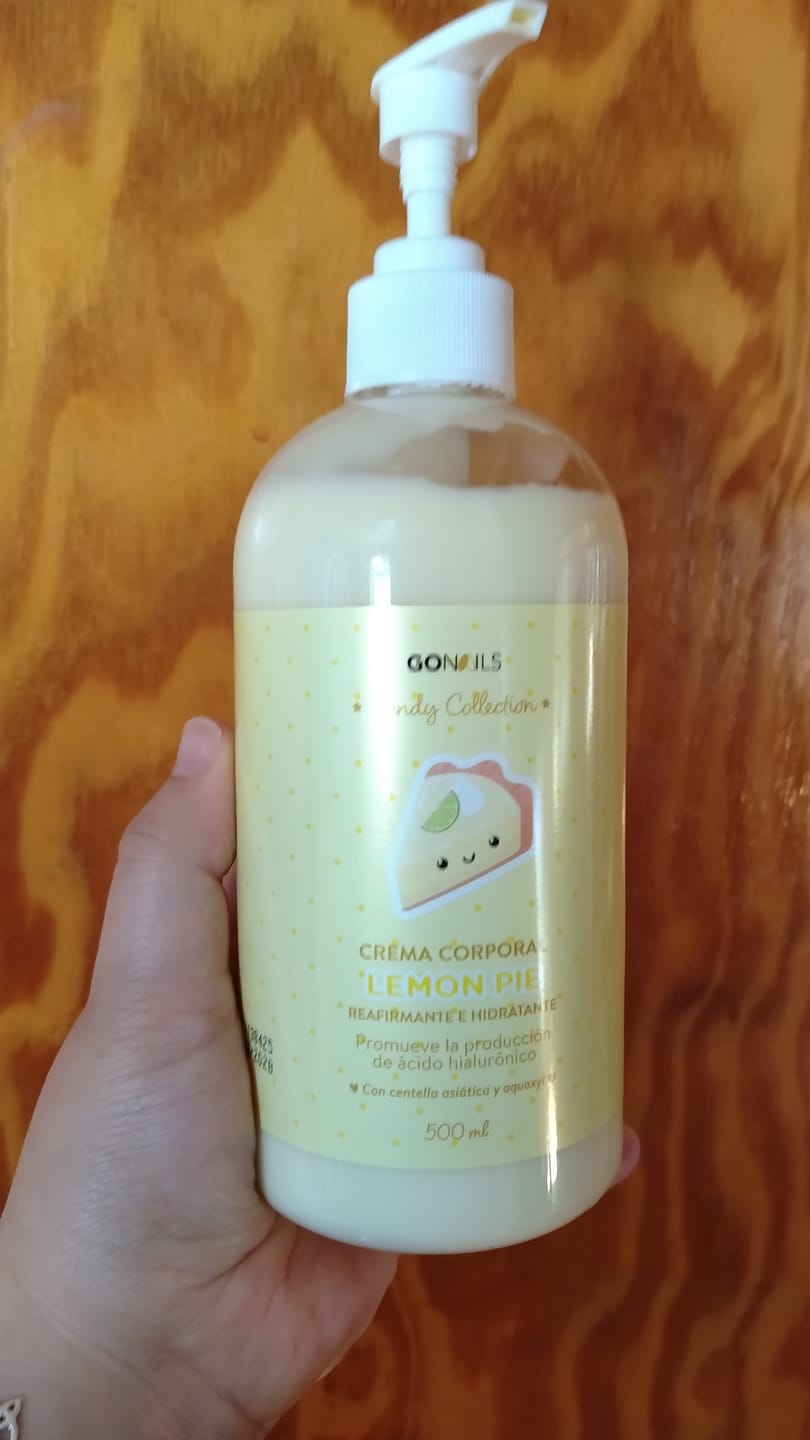 Customer photo review of Crema de Cuerpo Reafirmante e Hidratante Pie de Limón 500 ml