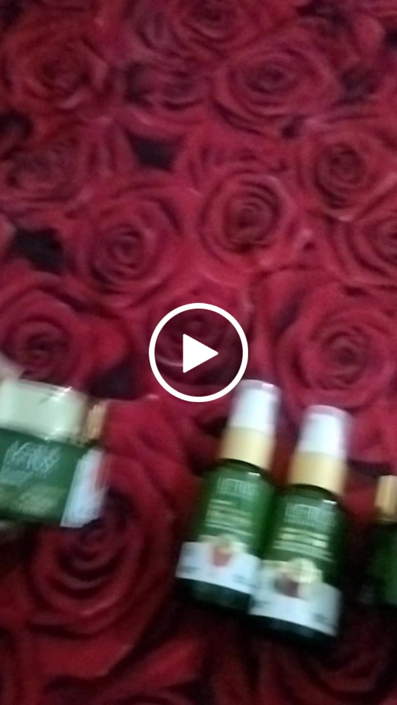 Customer video review of Vitamin C Skin Brightening Face Serum