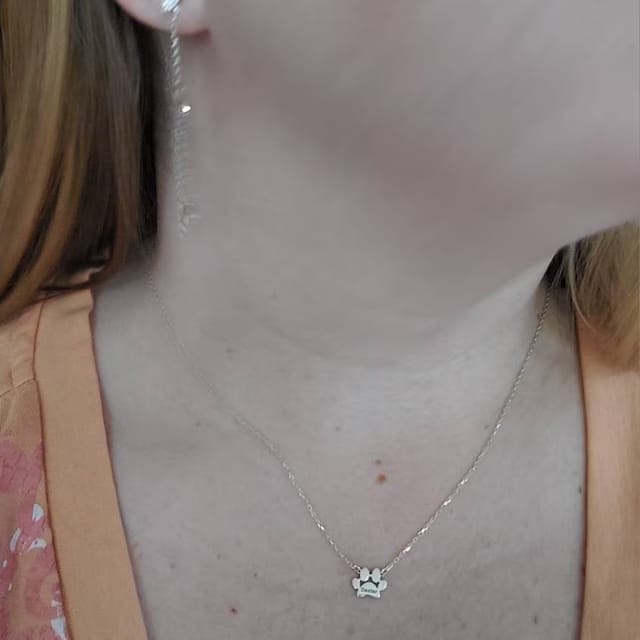 Customer photo review of Gepersonaliseerde poot naamketting – losse poten