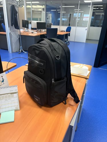 Customer photo review of EVERYDAY BACKPACK [BLACK]