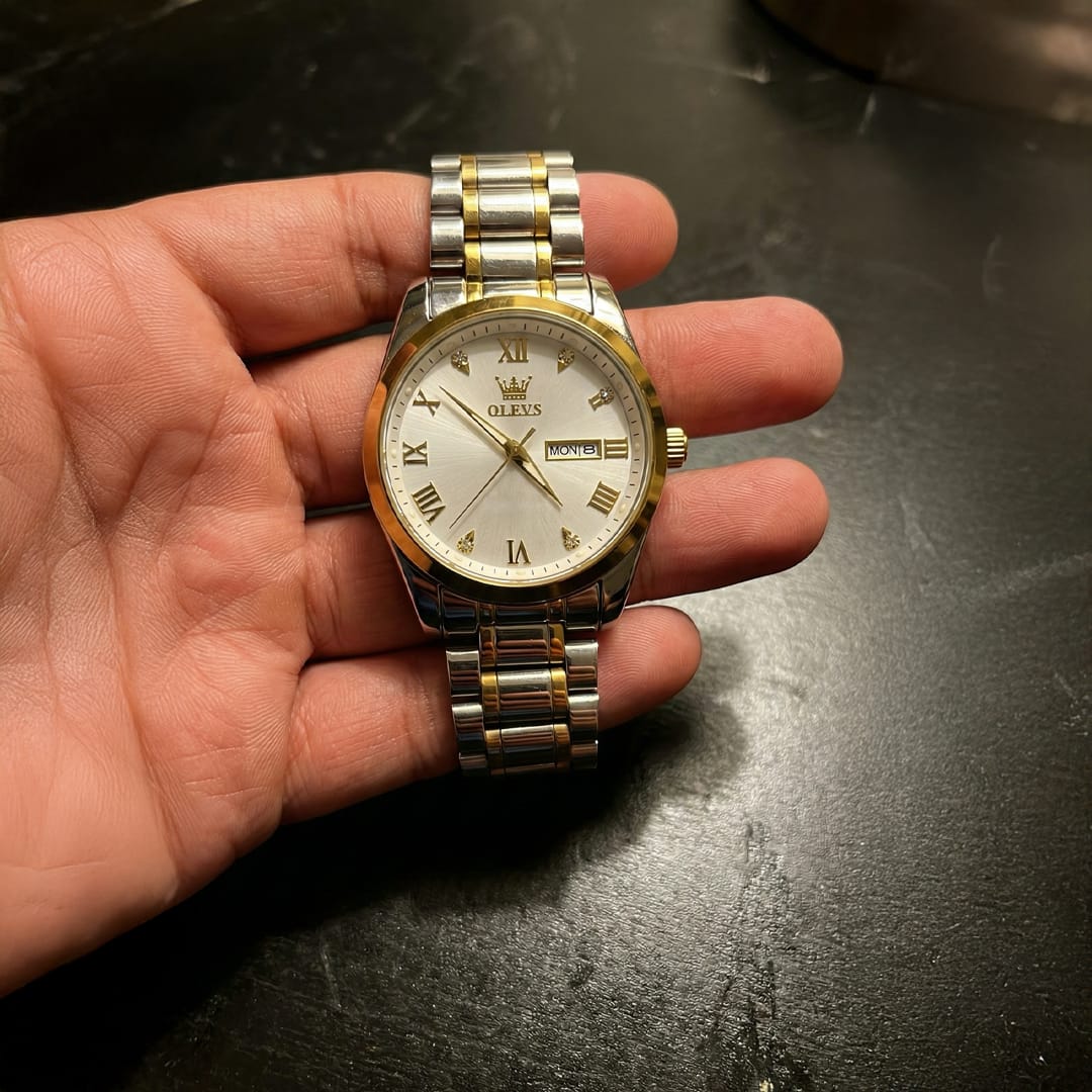 Customer photo review of OLEVS - Magnate