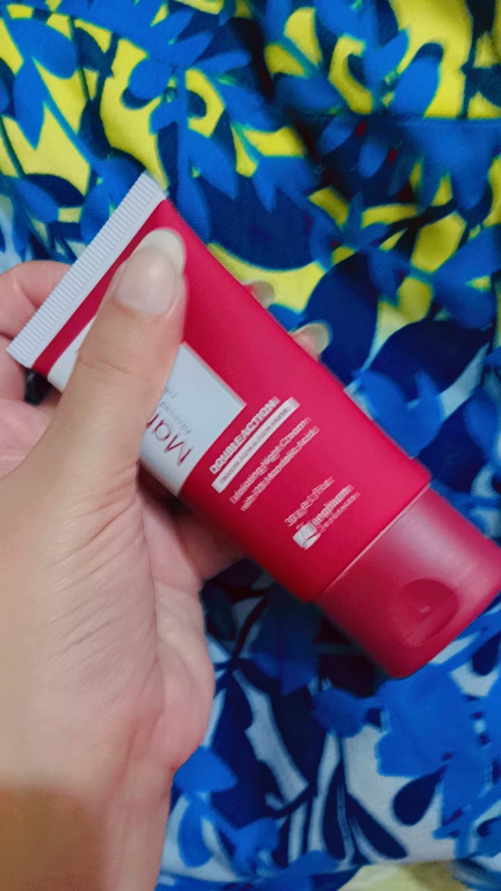 Customer photo review of MandelAC Cream