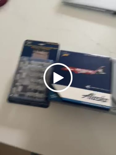Customer video review of GEMINI AIRBRIDGE SET 1 (6 NARROWBODY BRIDGES) 1/400