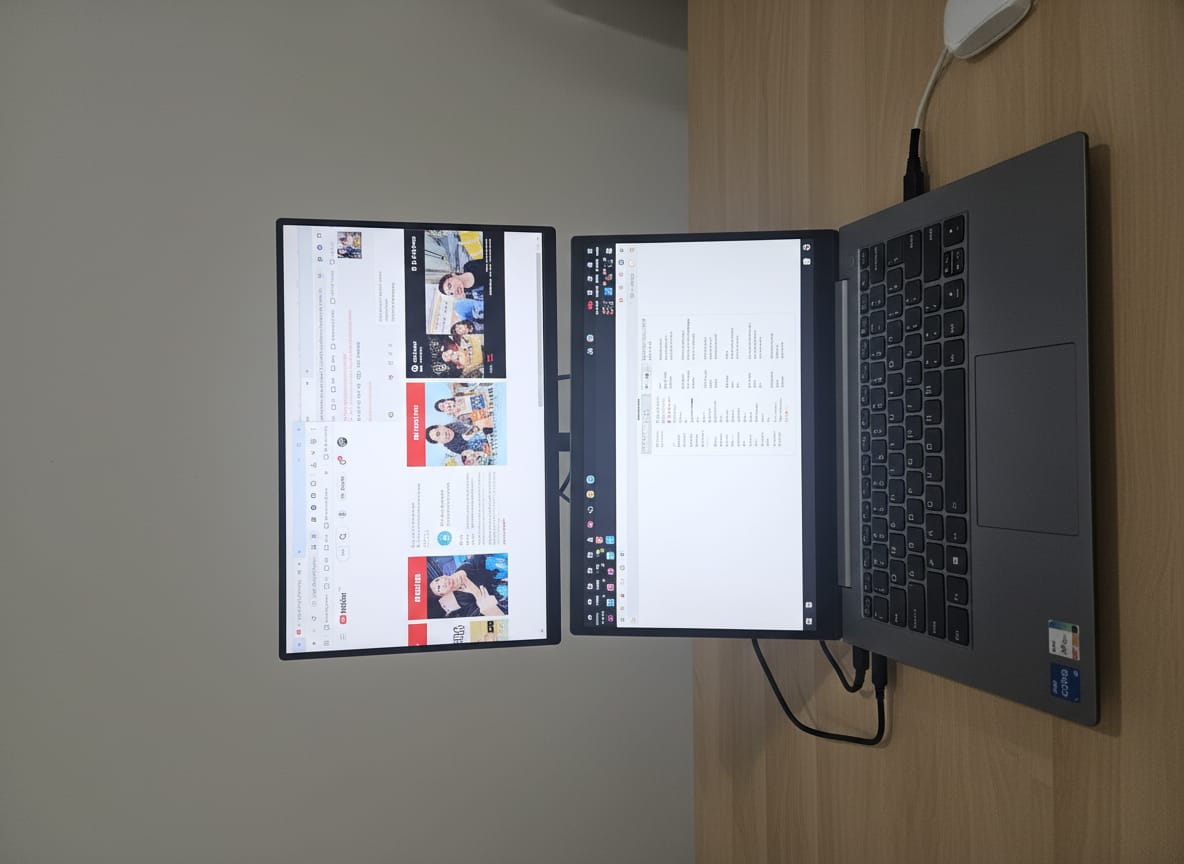 Customer photo review of 16” Portable Monitor + Stand