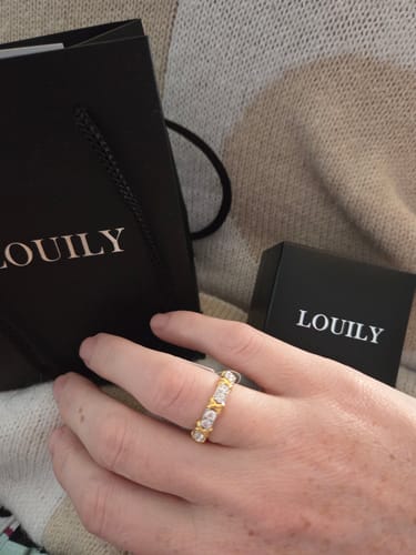 Customer photo review of Louily Noble Round Cut Two-Tone X Wedding Band For Women