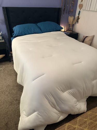 Customer photo review of MarshMellow Comforter