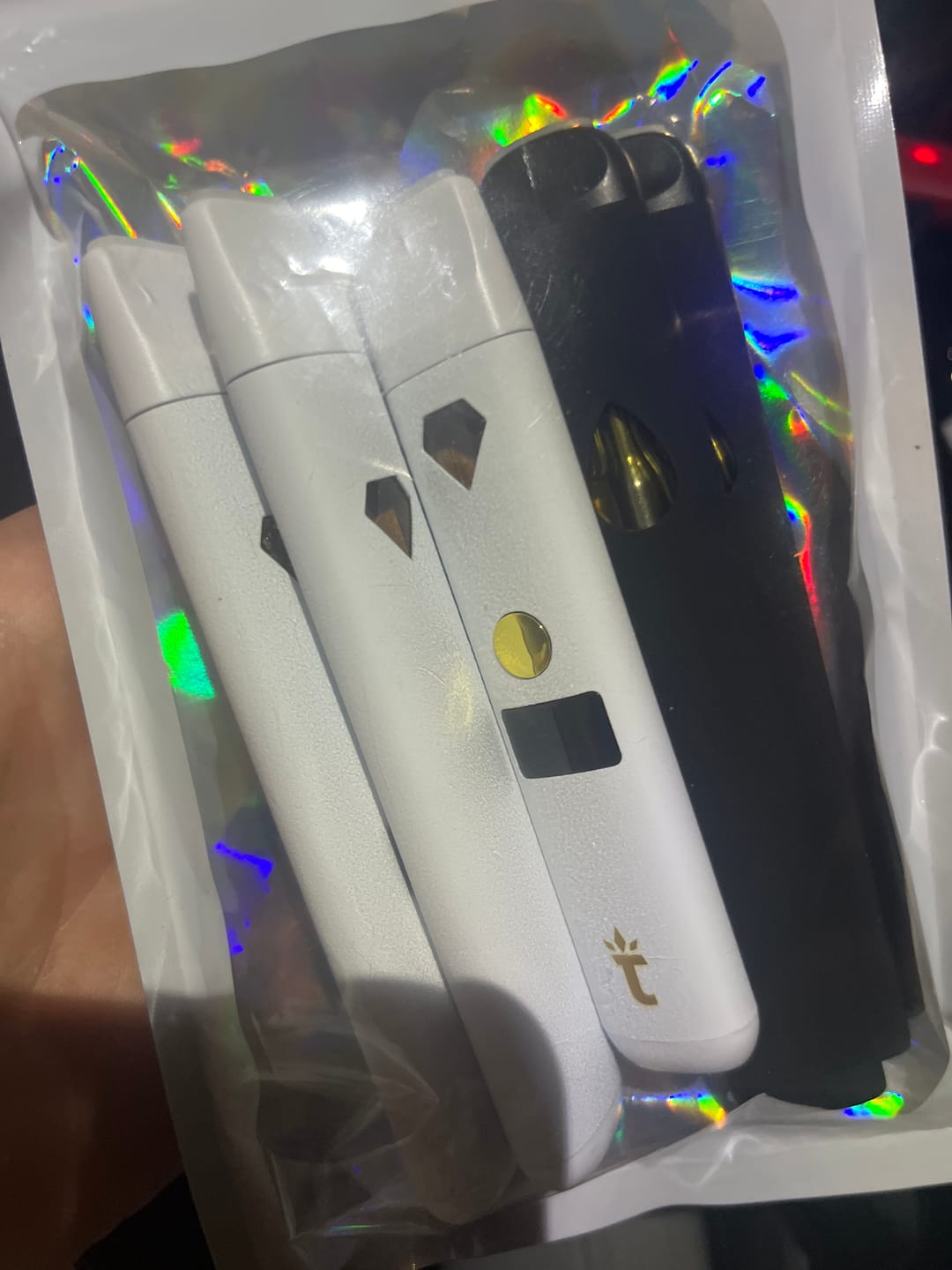 Customer photo review of Disposable Vape 2G Delta 9 OG Kush Hybrid