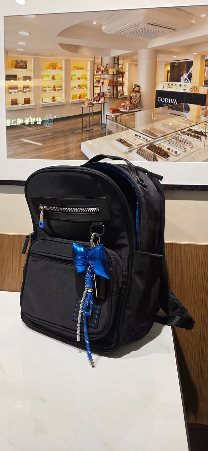 Customer photo review of EVERYDAY BACKPACK [BLACK]