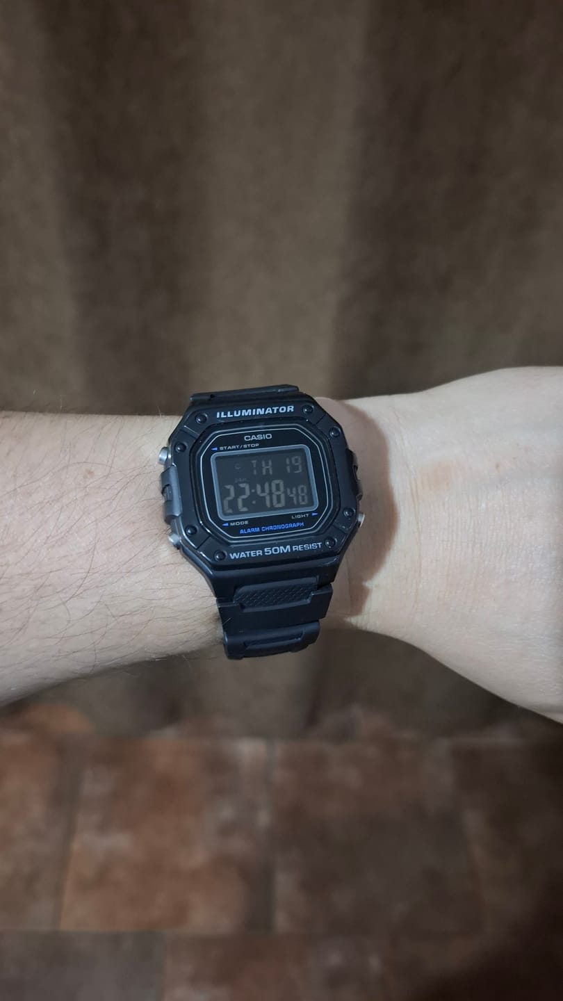 Customer photo review of Reloj Casio Vintage W-218H-1BVDF Pantalla Negativa