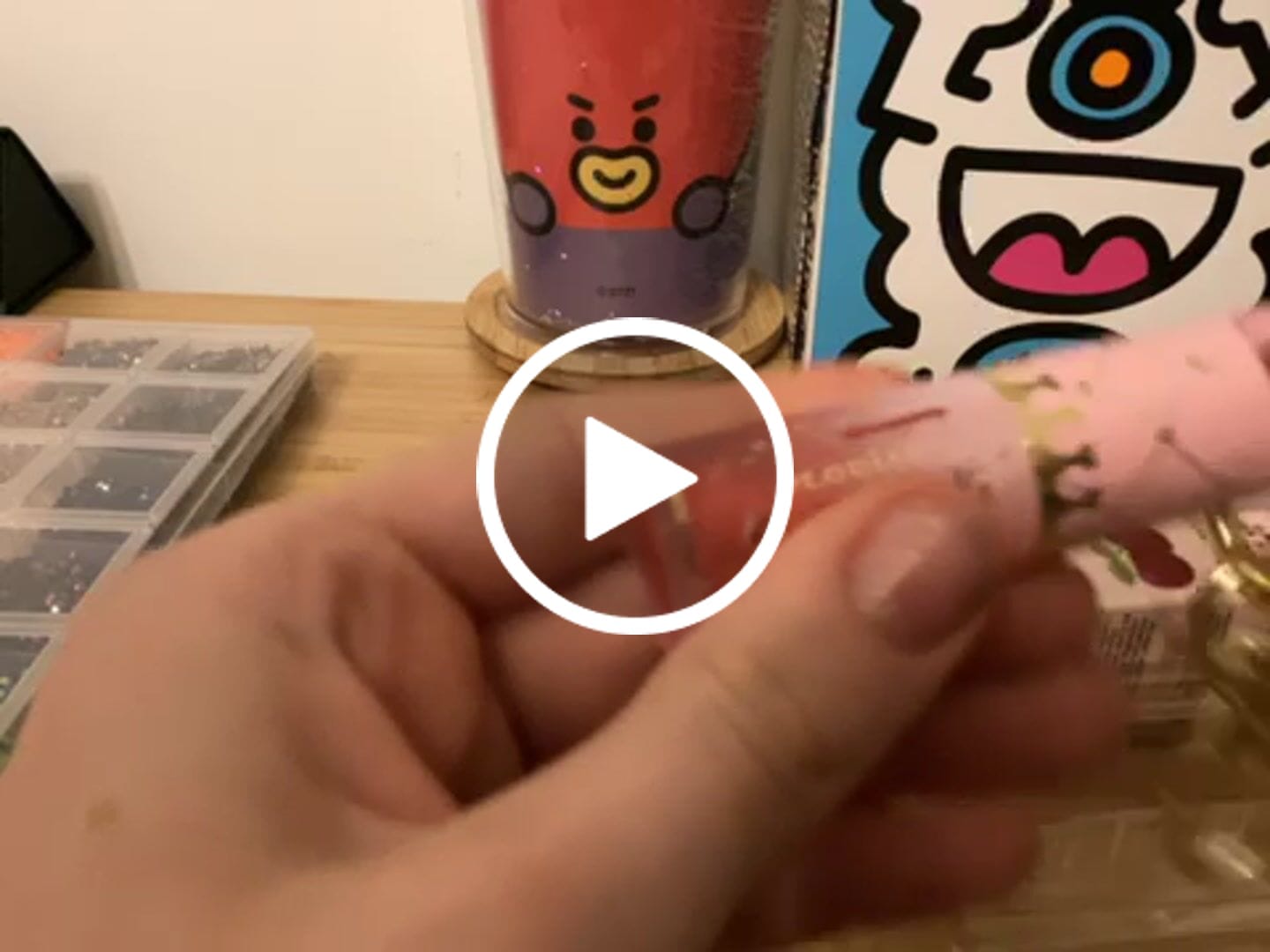 Évaluation vidéo client de P. Louise Baby Bad B Energy Mini Duo Lèvres