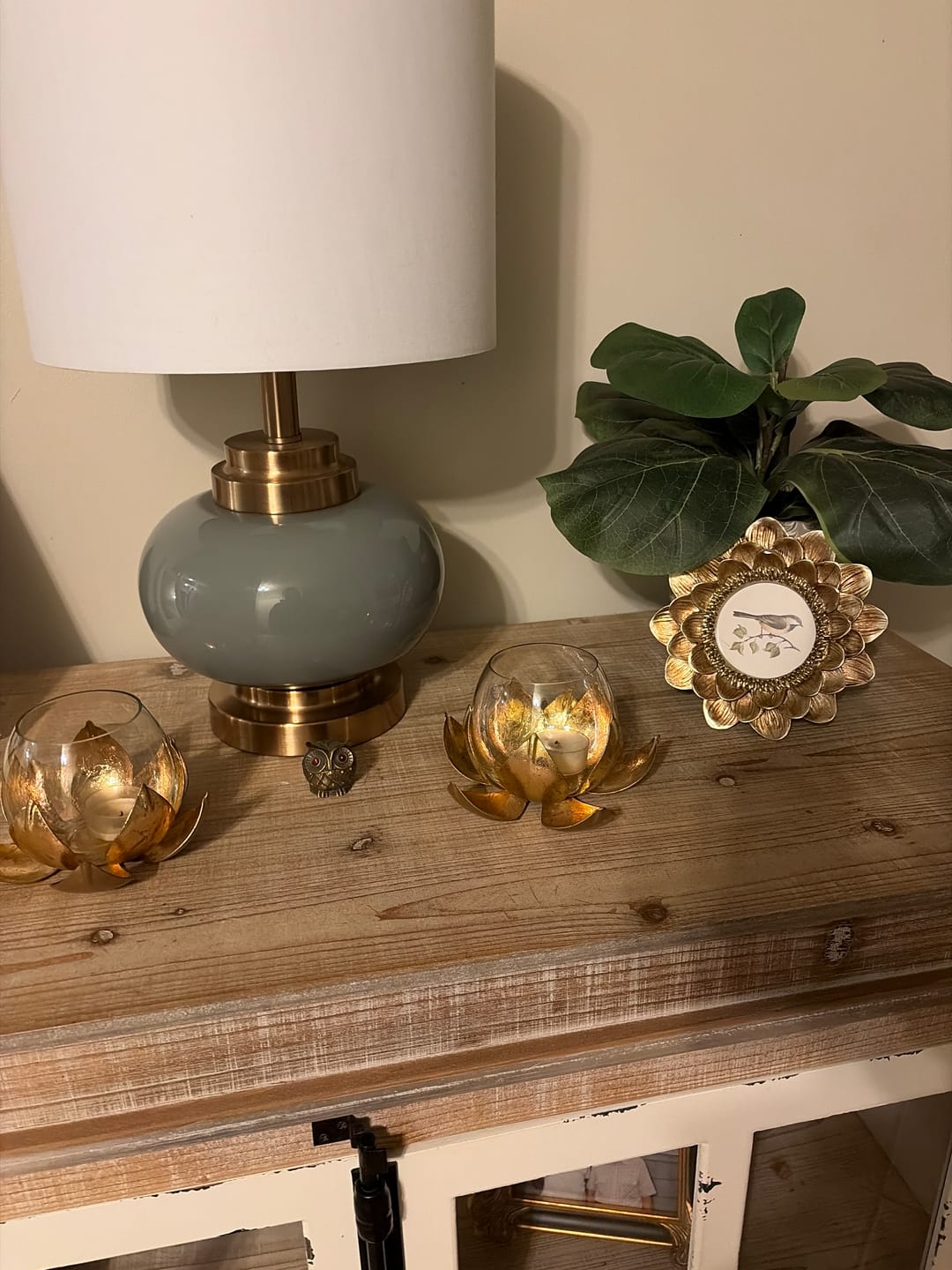 Customer photo review of Gold Flower Edge Frame