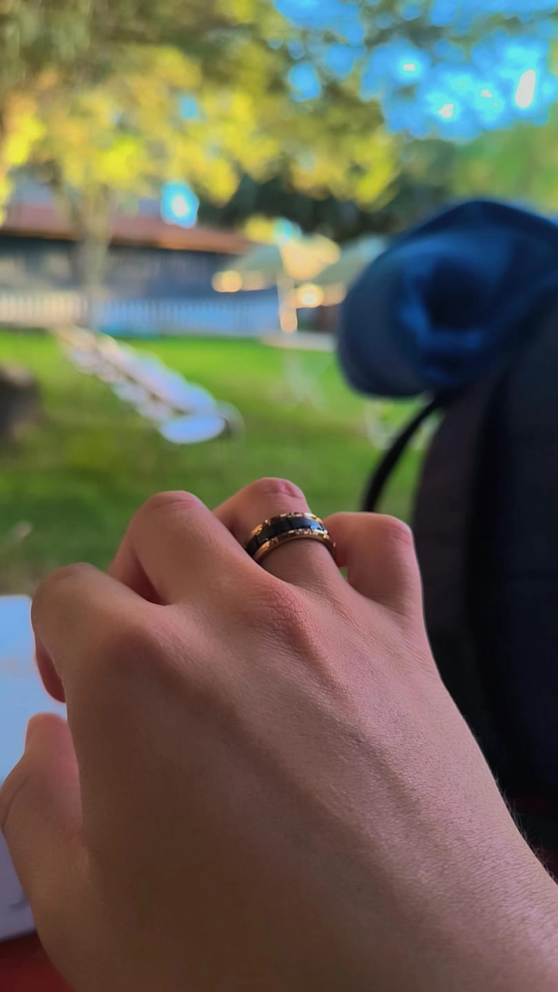 Customer photo review of Anillo Blaze Rose Black Carburo de Tungsteno
