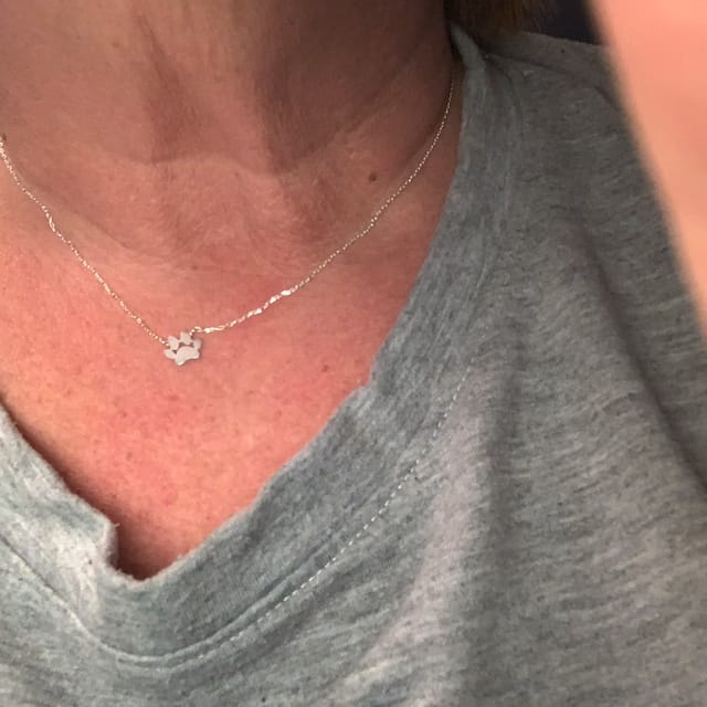 Customer photo review of Gepersonaliseerde poot naamketting – losse poten