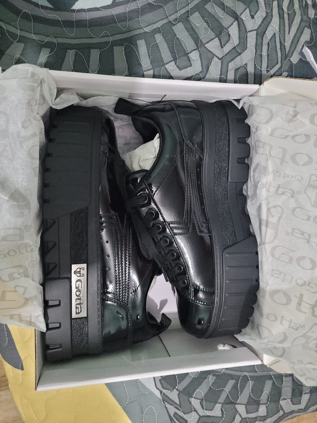 Customer photo review of Zapatilla Plataforma Negra Mujer 23243