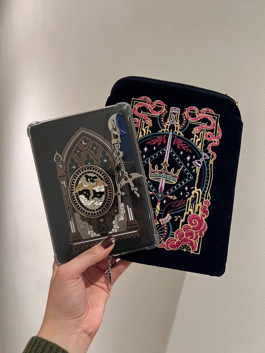Customer photo review of Serpents & Swords eReader Sleeve - Blue