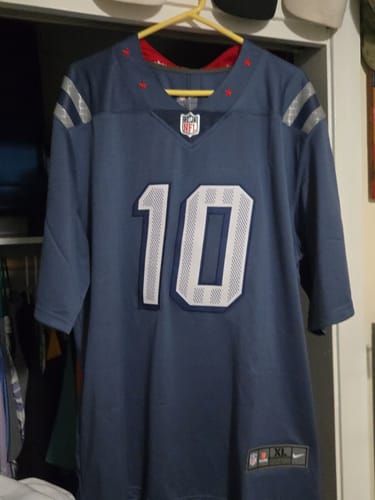 Customer photo review of Men's New England Patriots Drake Maye #10 Storm Blue 2025 Rivalries Collection Limited Jersey