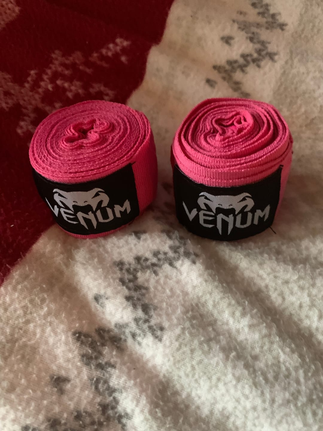 Customer photo review of Venum Bandages - Roze