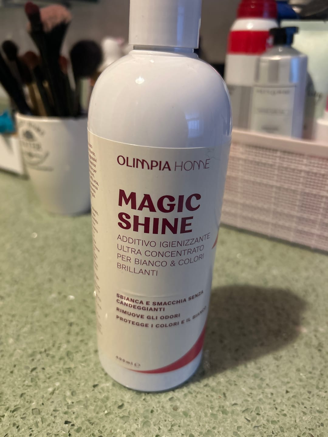 Customer photo review of Magic Shine - Additivo Igienizzante Ultra Concentrato per Bianco & Colori Brillanti Ml.400