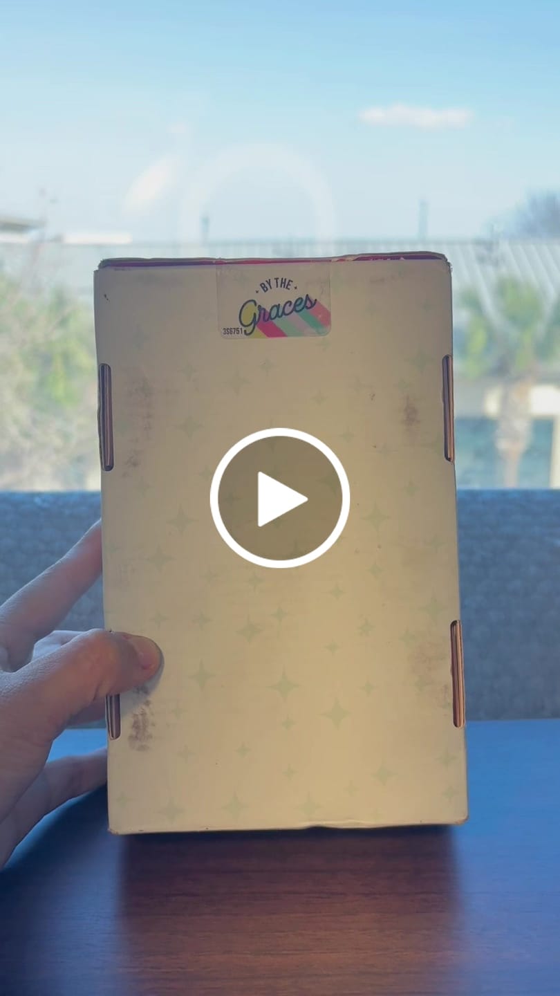 Customer video review of Mystery Lanyard
