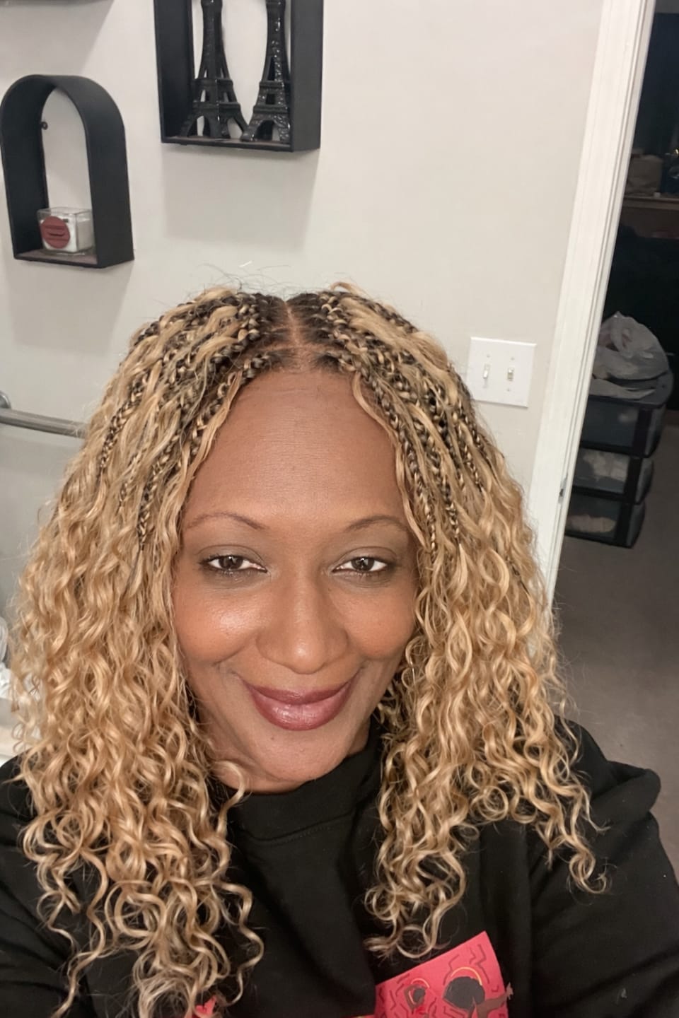Customer photo review of Nami - Drawstring Cap Glueless Water Wave Human Hair Curls Pre Bleached Swiss HD Full Lace Knotless Boho Box Braided Wig