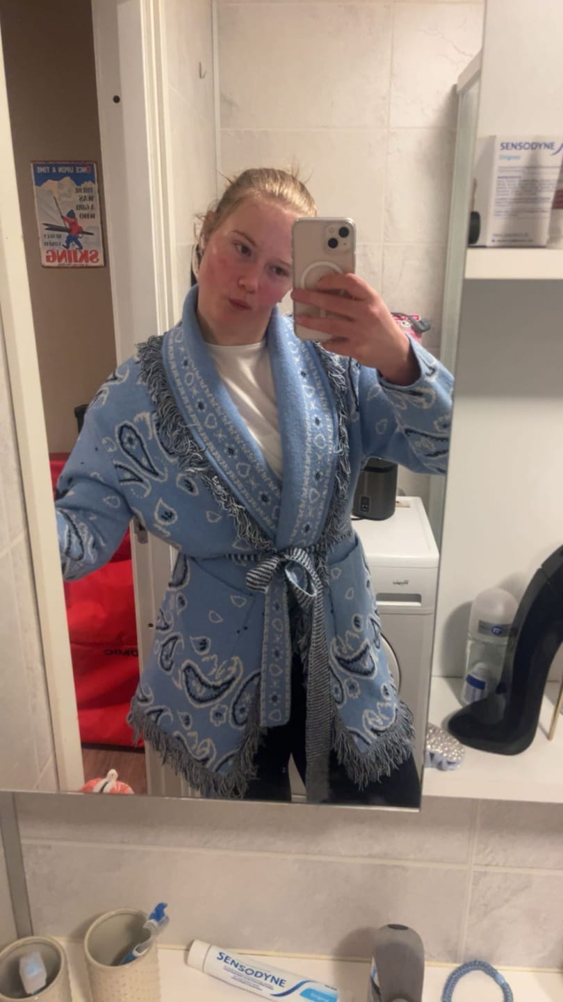 Customer photo review of Frynsejakke Paisley mønster