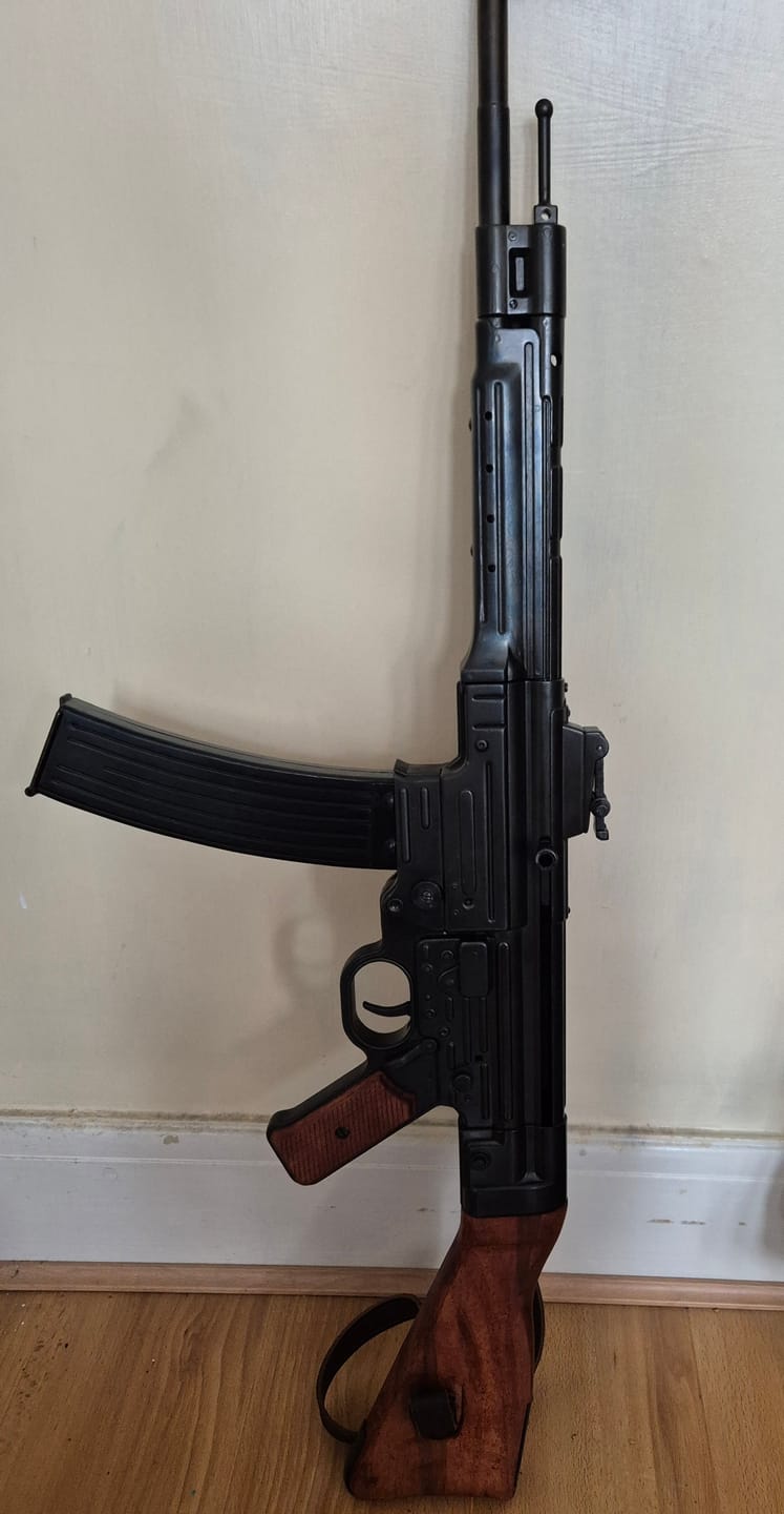 Customer photo review of CALL OF DUTY - German WWII Sturmgewehr STG44 Assault Rifle 1943